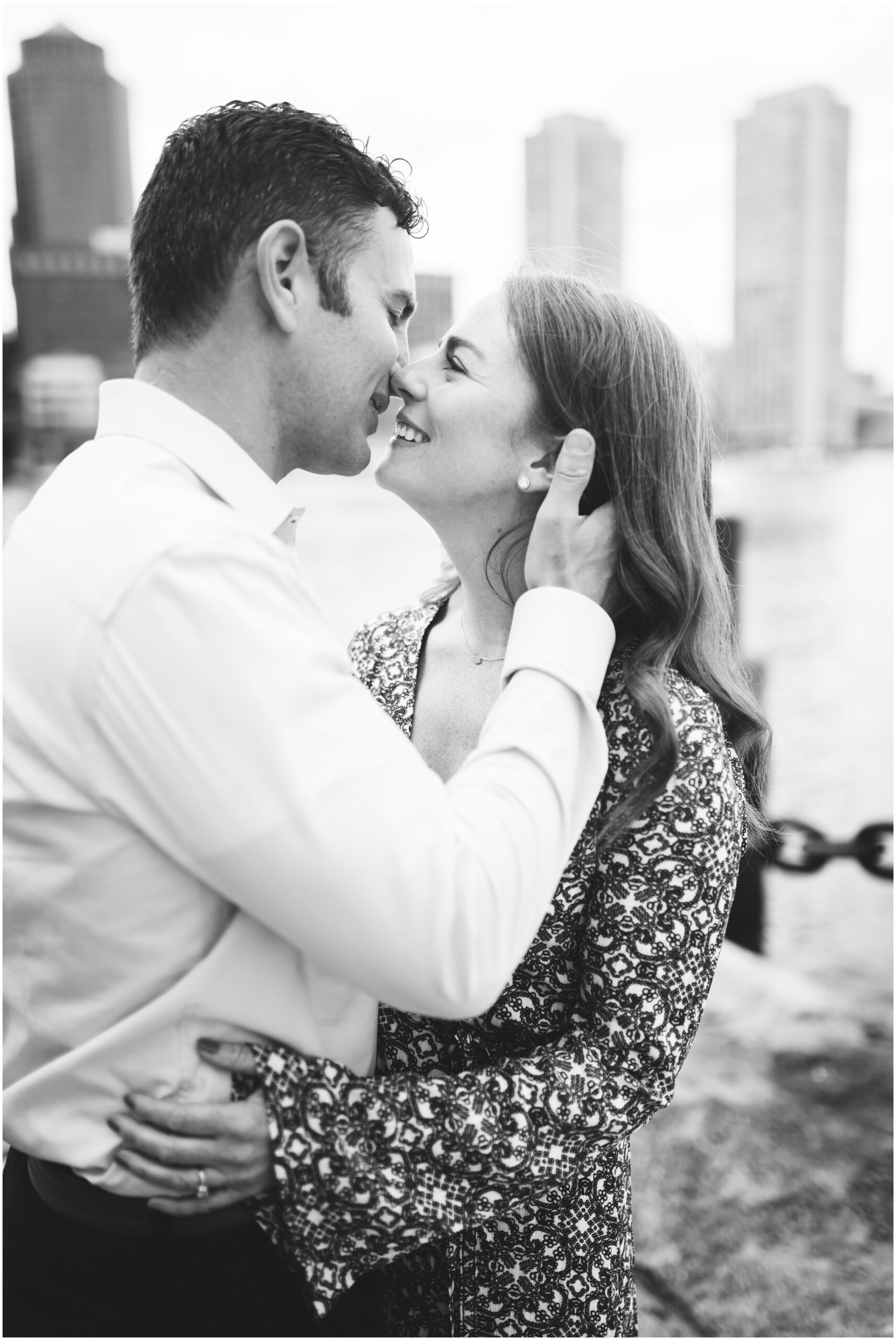 boston-seaport-engagement-photos_0012.jpg