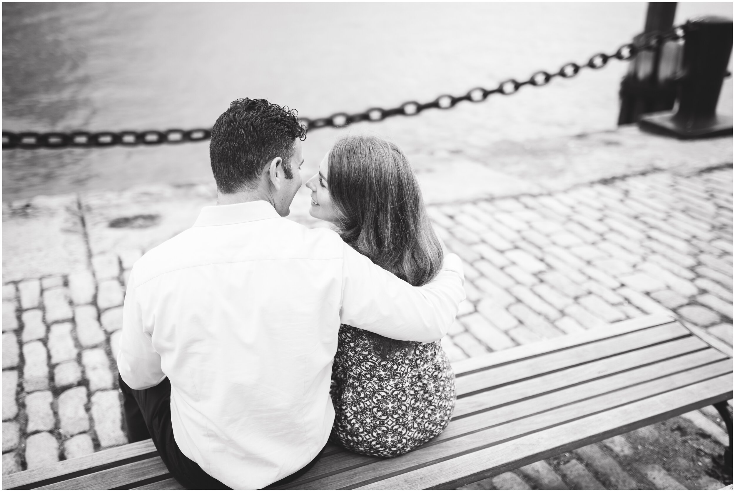 boston-seaport-engagement-photos_0036.jpg
