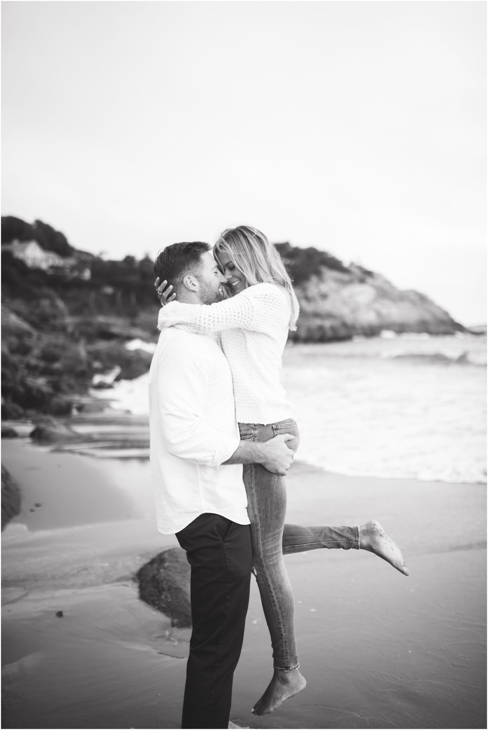 singing-beach-engagement-photos_0014.jpg