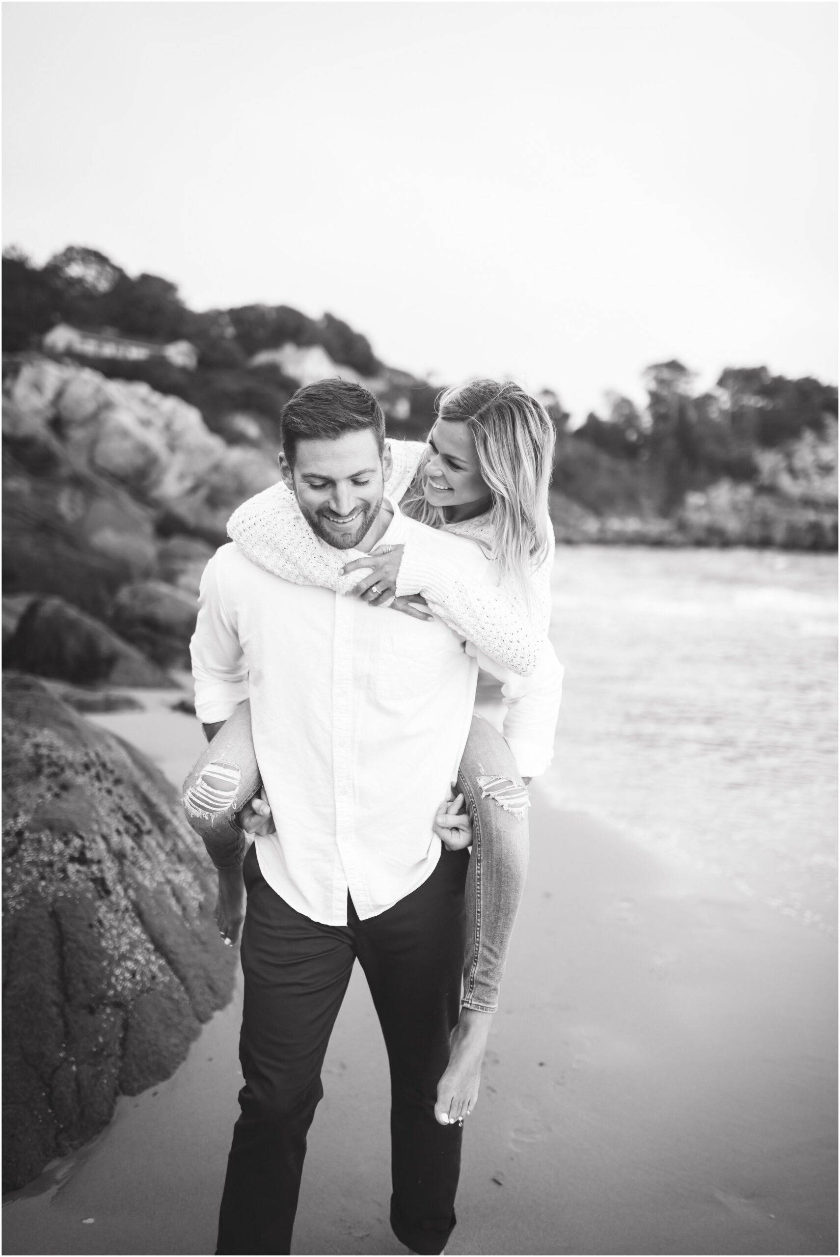 singing-beach-engagement-photos_0016.jpg