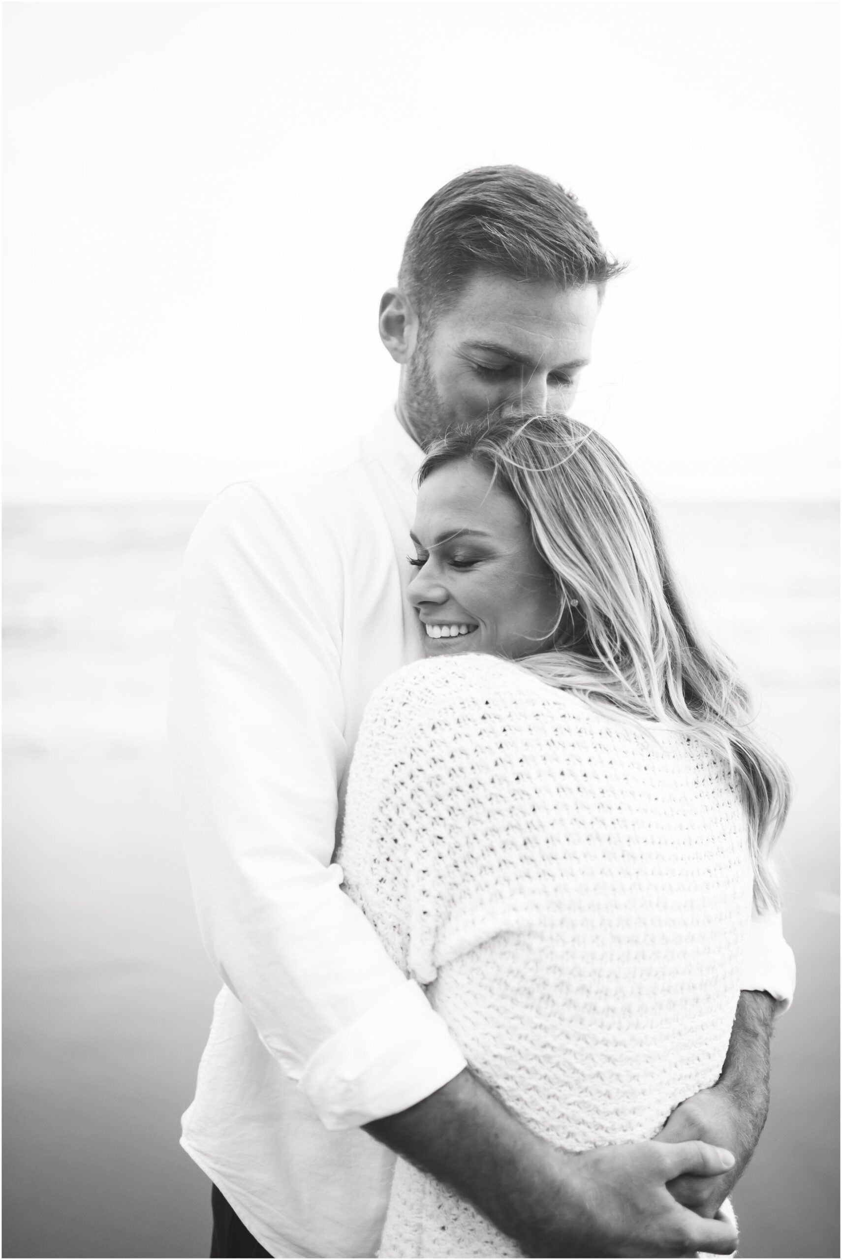 singing-beach-engagement-photos_0020.jpg