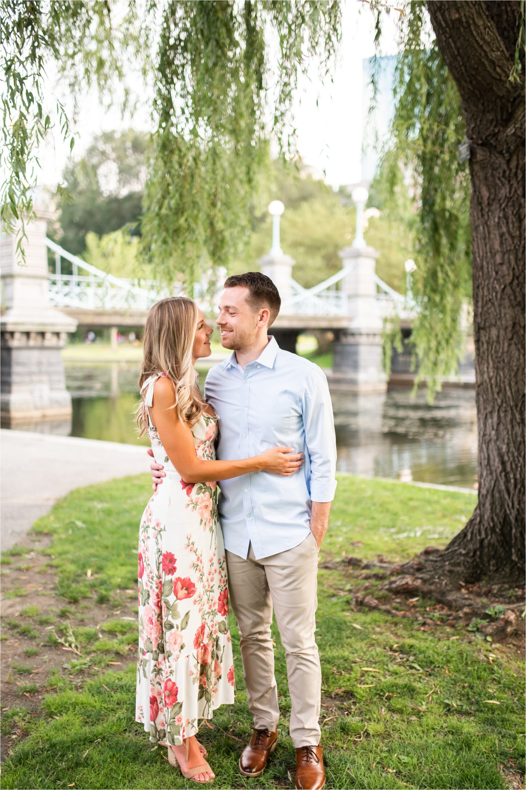 boston-public-garden-engagement-photos_0012.jpg