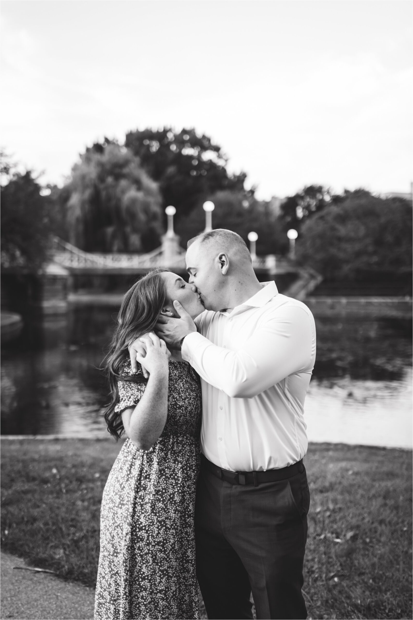 boston-public-garden-engagement-photos_0018.jpg