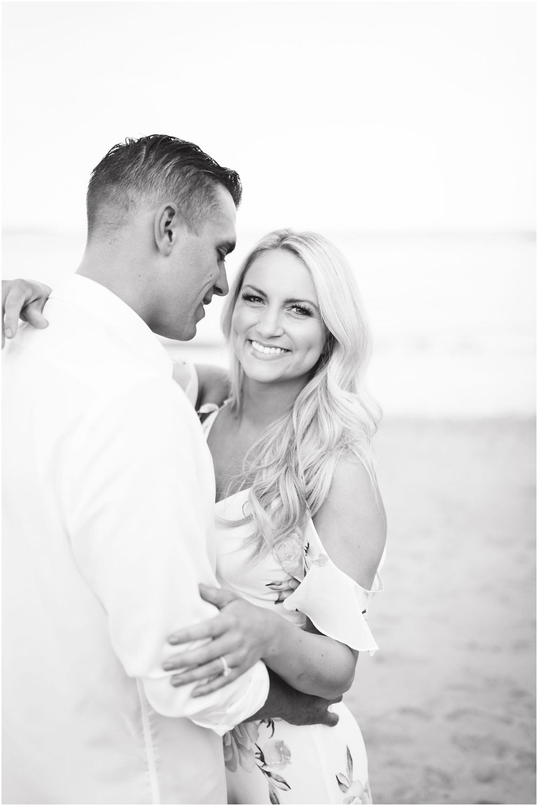 singing-beach-engagement-photos_0004.jpg