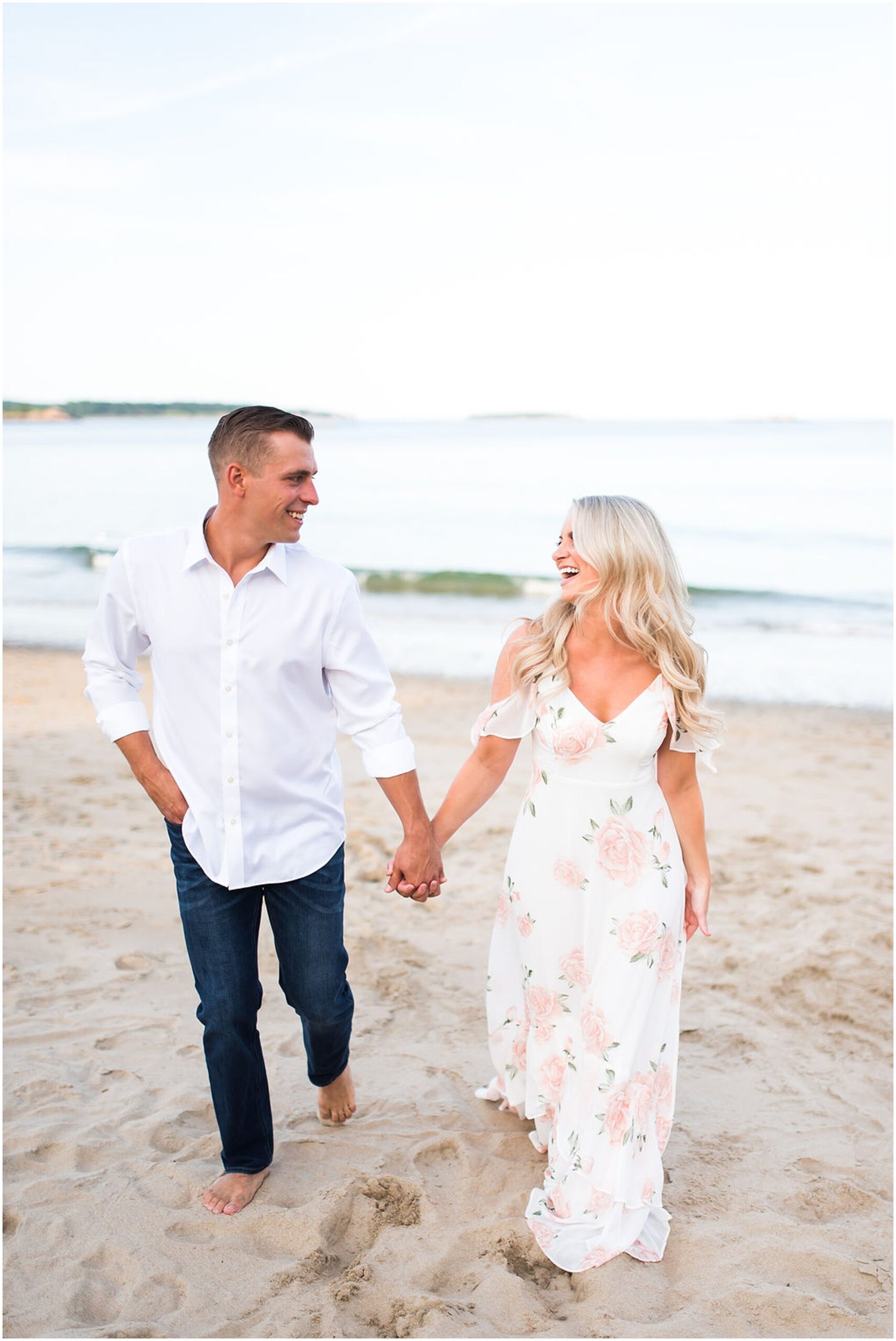 singing-beach-engagement-photos_0009.jpg