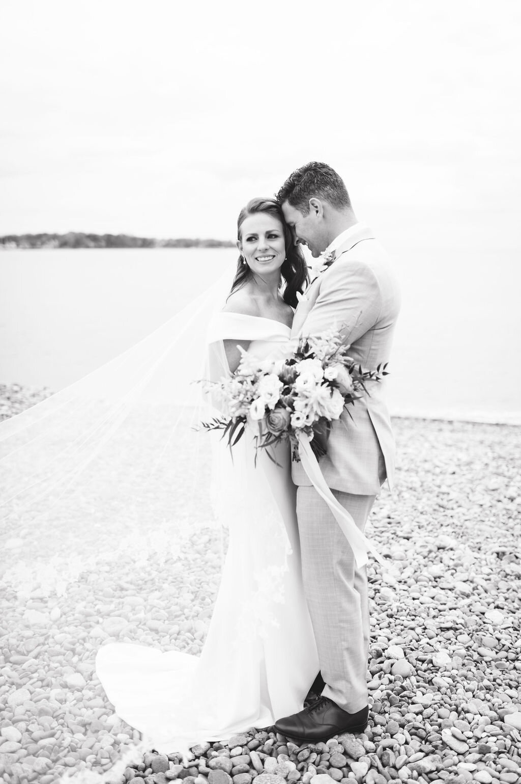 oceanview_of_nahant_wedding-34.jpg