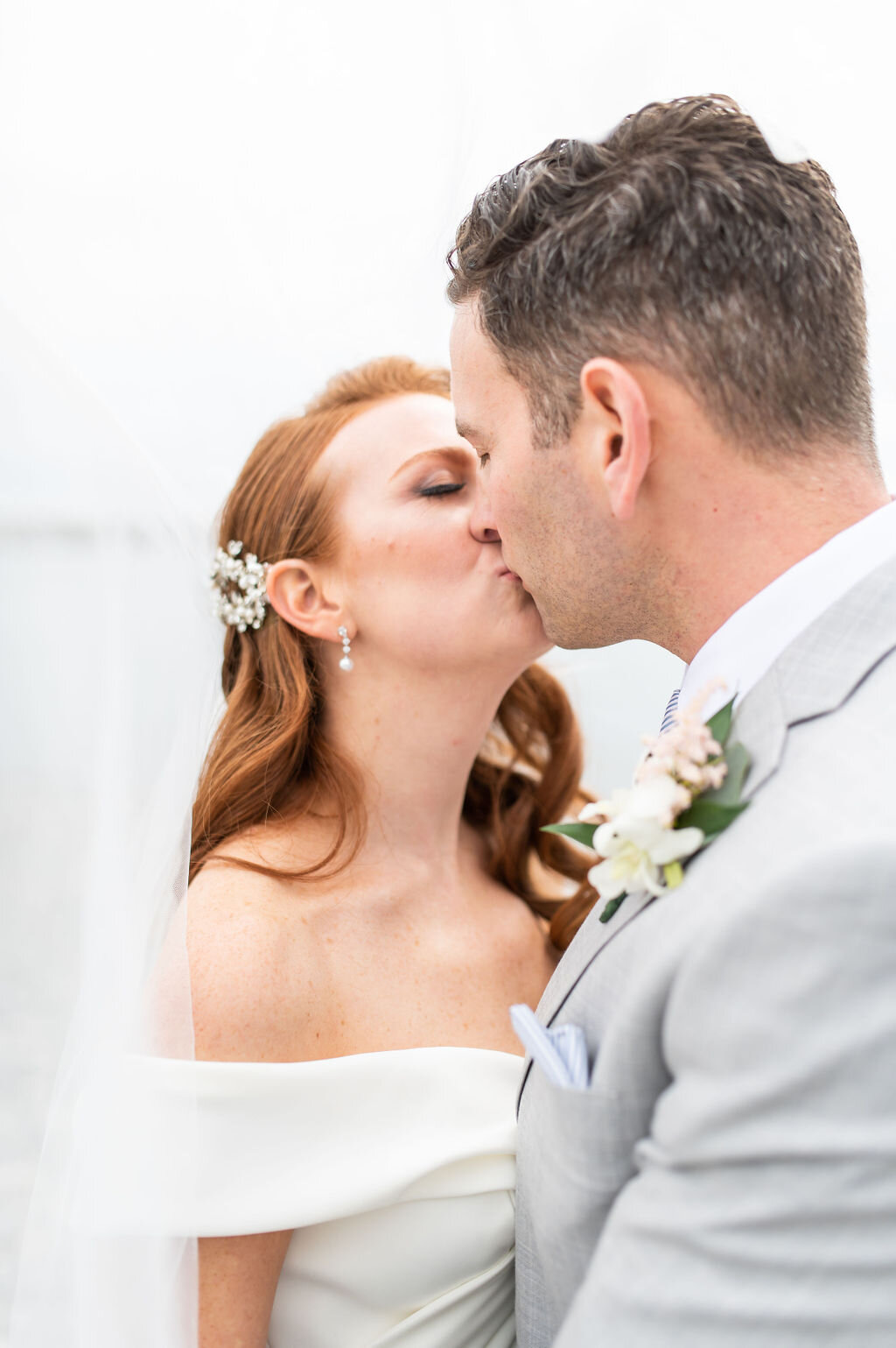 oceanview_of_nahant_wedding-40.jpg