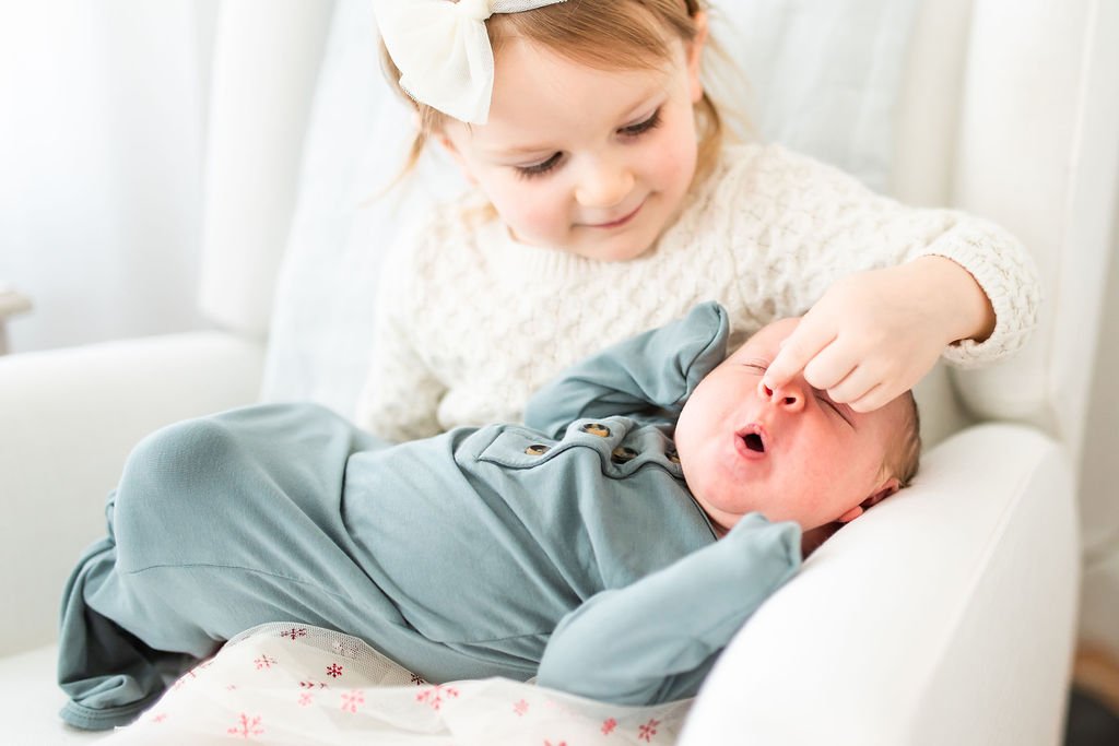Adrian_Newborn-45.jpg
